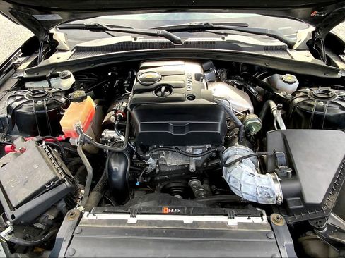 Used 2023 Chevrolet Camaro LT image 31