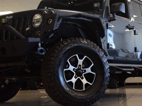 Used 2017 Jeep Wrangler Unlimited Sport w/ Quick Order Package 24S AWD/4WD image 10