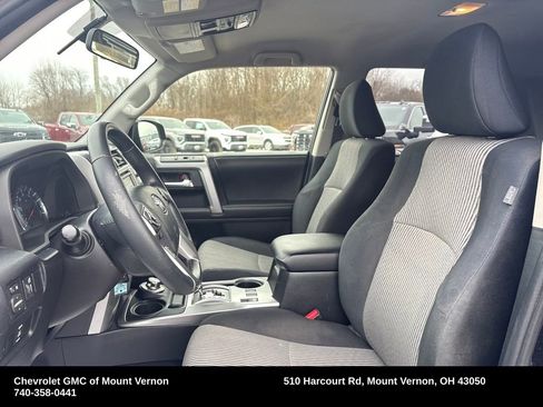 Used 2016 Toyota 4Runner SR5 image 9