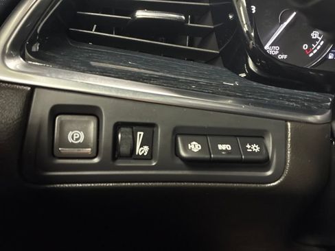 Used 2024 Cadillac XT5 Premium Luxury w/ Technology Package AWD/4WD image 22