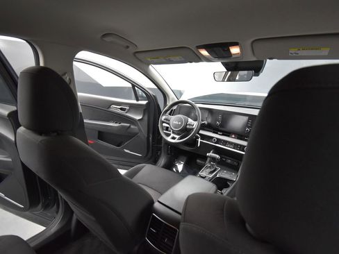 Certified 2023 Kia Sportage LX image 20