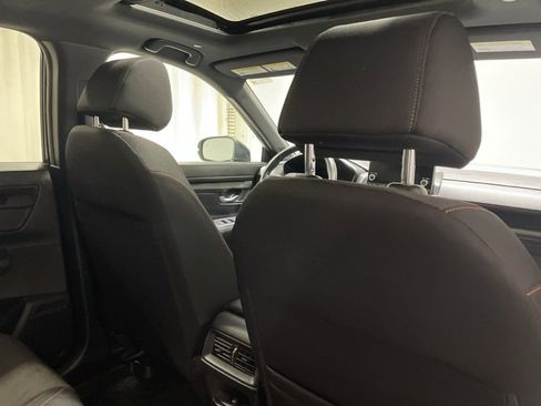 Used 2025 Honda CR-V Sport image 11