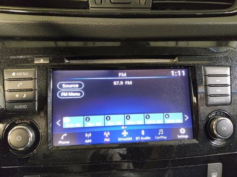 Used 2019 Nissan Rogue SV image 25