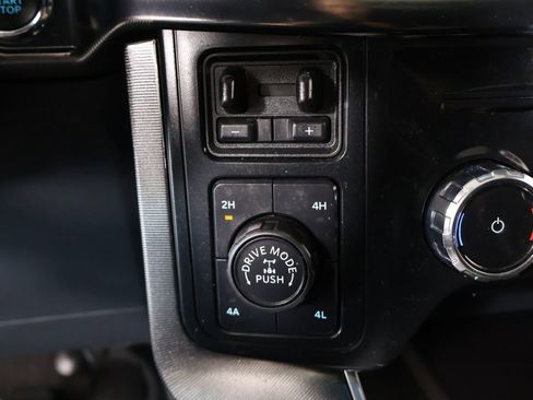 Used 2024 Ford F150 Platinum w/ Equipment Group 702A High AWD/4WD image 9