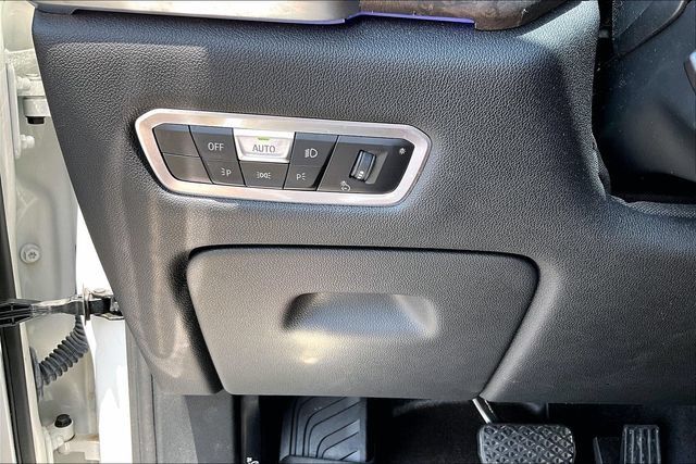 Used 2022 BMW X5 sDrive40i w/ Premium Package RWD image 15