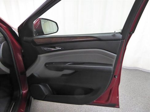 Used 2010 Cadillac SRX Premium image 25