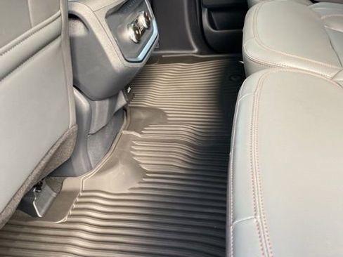 New 2025 Ford Expedition Active image 49