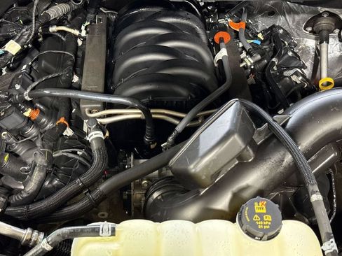 Used 2022 Ford F150 Lariat w/ Equipment Group 502A High AWD/4WD image 33