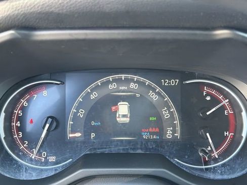 Used 2024 Toyota RAV4 XLE image 28