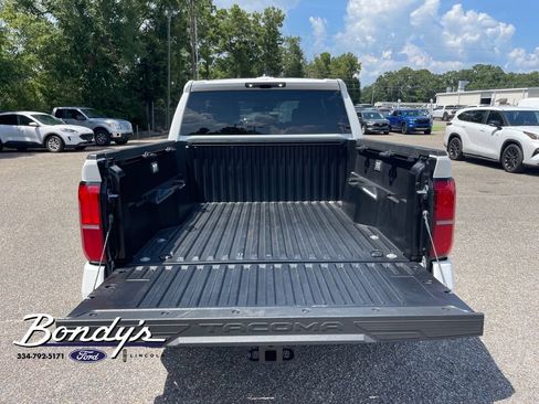 Used 2025 Toyota Tacoma TRD Sport RWD image 14