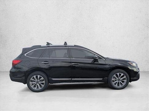 Used 2018 Subaru Outback 3.6R Touring image 4