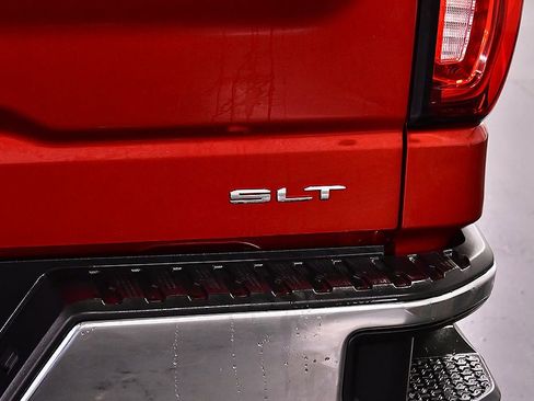 Used 2023 GMC Sierra 1500 SLT w/ SLT Premium Package image 13
