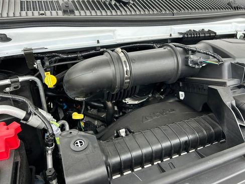 New 2026 Ford E-350 and Econoline 350 Super Duty RWD image 19
