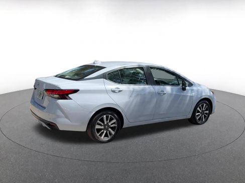 Used 2025 Nissan Versa SV FWD image 15