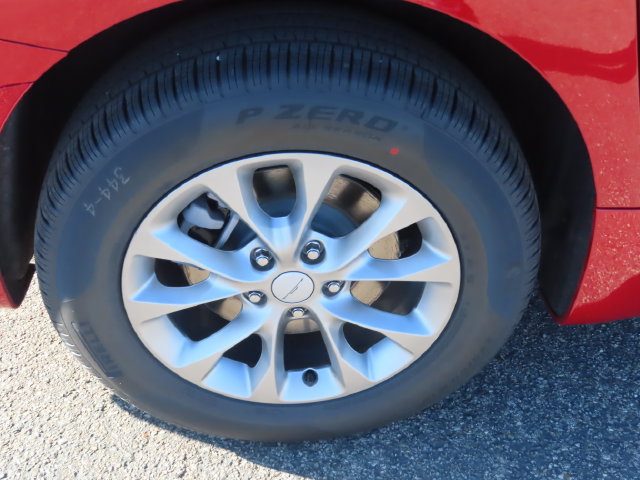 New 2027 Chrysler Pacifica Select AWD/4WD image 15