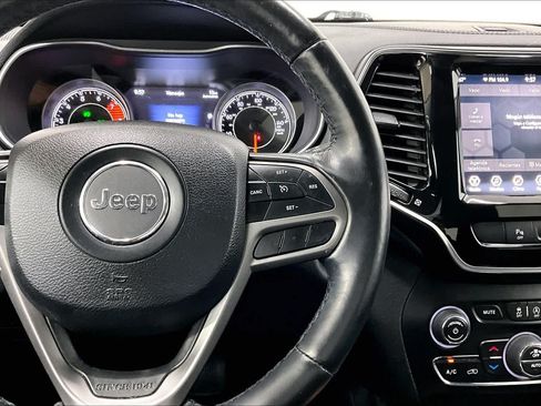 Used 2019 Jeep Cherokee Limited AWD/4WD image 23