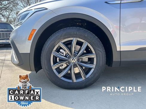Certified 2023 Volkswagen Tiguan SE w/ Panoramic Sunroof Package image 6