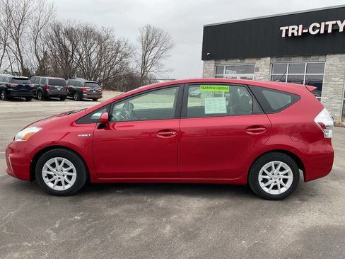 Used 2012 Toyota Prius V Two image 3