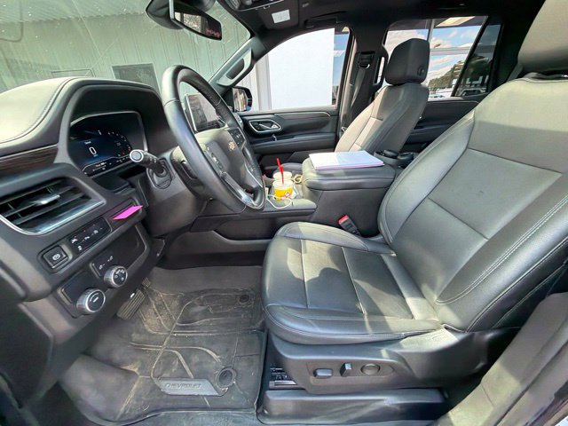 Used 2023 Chevrolet Tahoe LT RWD image 3