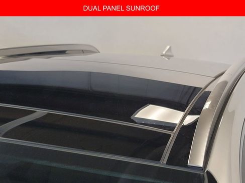 Used 2019 Hyundai Santa Fe Limited image 7