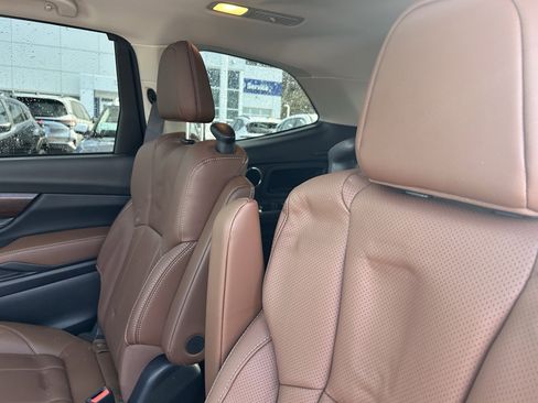 Used 2023 Subaru Ascent Touring image 26