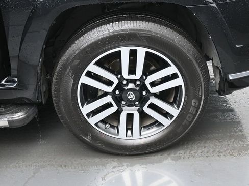 Used 2017 Toyota 4Runner Limited AWD/4WD image 42