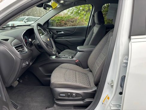 Used 2024 Chevrolet Equinox LT w/ LPO, Floor Liner Package image 12