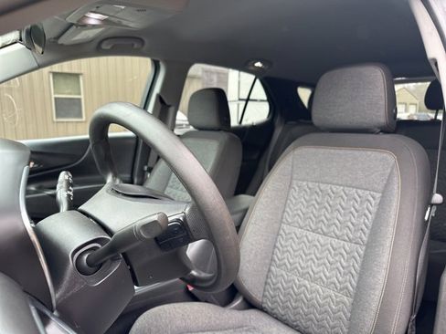 Used 2022 Chevrolet Equinox LT image 12