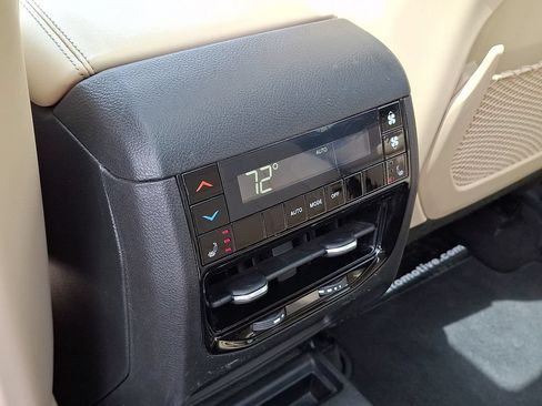 Used 2021 Jeep Grand Cherokee L Limited AWD/4WD image 14