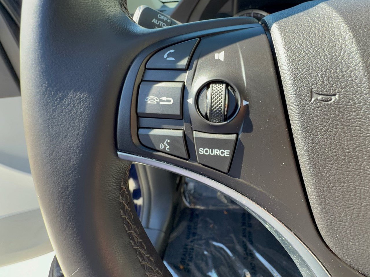 Used 2014 Acura MDX w/ Technology Package AWD/4WD image 18