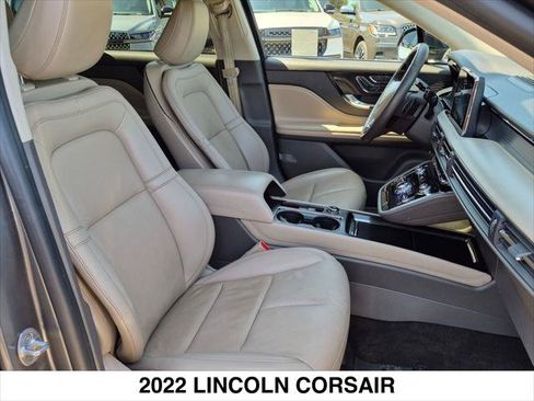 Certified 2022 Lincoln Corsair FWD w/ Premium Package image 26