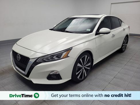 Used 2019 Nissan Altima 2.5 Platinum FWD image 1