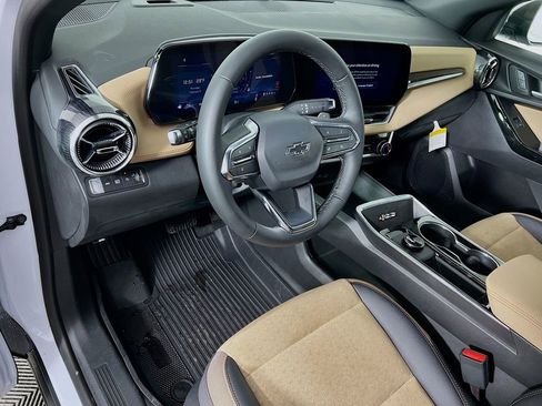 New 2026 Chevrolet Equinox ACTIV w/ Safety and Technology Package image 9