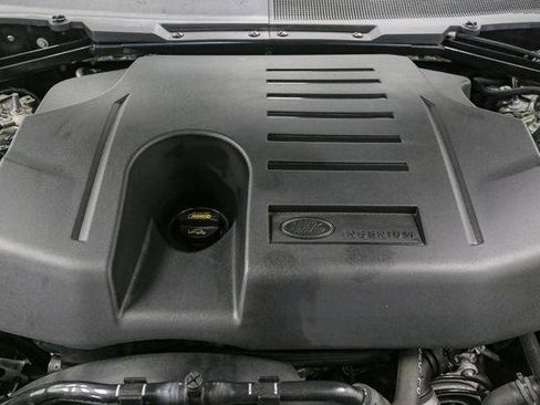 Used 2023 Land Rover Defender 110 X-Dynamic SE image 16