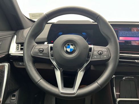 Used 2025 BMW X1 xDrive28i image 16