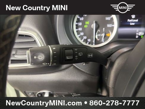 Used 2018 INFINITI QX30 Premium w/ Navigation Package image 21