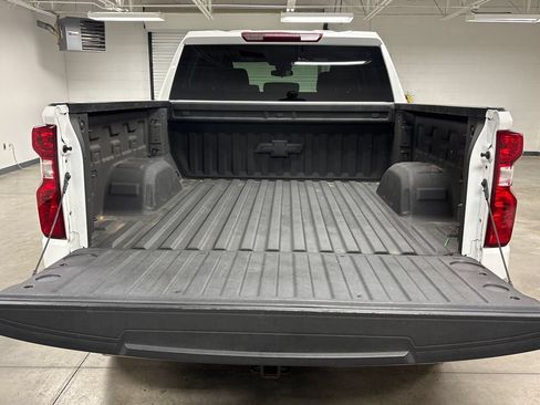 Used 2023 Chevrolet Silverado 1500 Custom Trail Boss AWD/4WD image 21