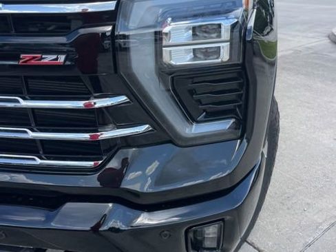 Used 2024 Chevrolet Silverado 2500 LTZ w/ LTZ Plus Package AWD/4WD image 13
