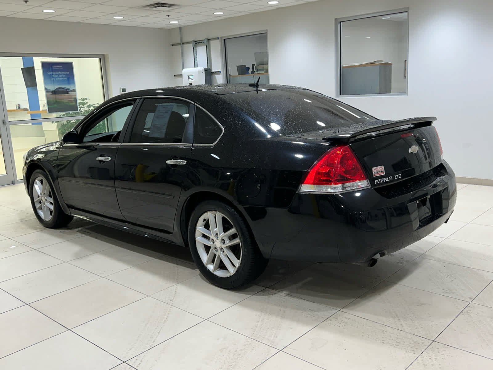 Used 2013 Chevrolet Impala LTZ FWD image 9
