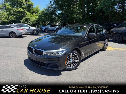 Used 2019 BMW 530e xDrive AWD/4WD image 1