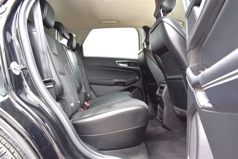 Used 2018 Ford Edge Sport w/ Equipment Group 401A AWD/4WD image 32