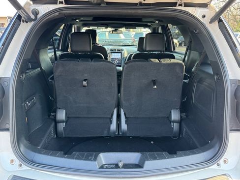 Used 2018 Ford Explorer Platinum image 10
