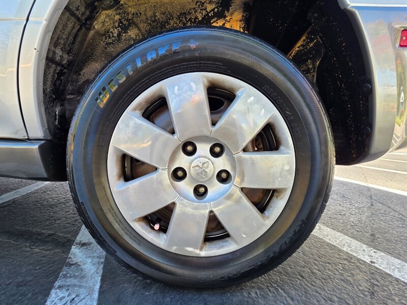 Used 2006 Mitsubishi Outlander LS AWD/4WD image 30