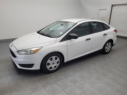 Used 2016 Ford Focus S FWD image 2