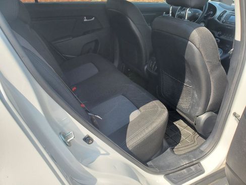 Used 2015 Kia Sportage LX FWD image 7
