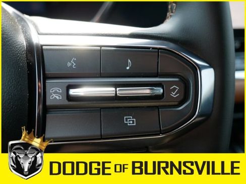 Used 2025 GMC Canyon AT4 AWD/4WD image 27