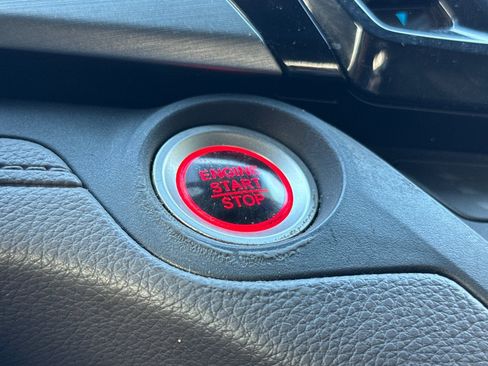 Used 2019 Honda Odyssey EX-L image 16