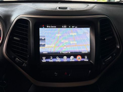 Used 2018 Jeep Cherokee Latitude image 29