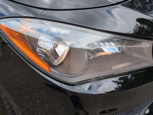 Used 2017 Mercedes-Benz CLA 250 image 5