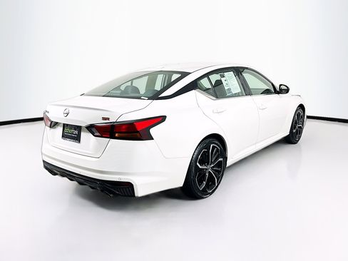 Used 2024 Nissan Altima 2.5 SR image 9